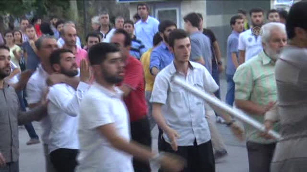 ABD\'nin İftar Programına Protesto: 7 Yaralı