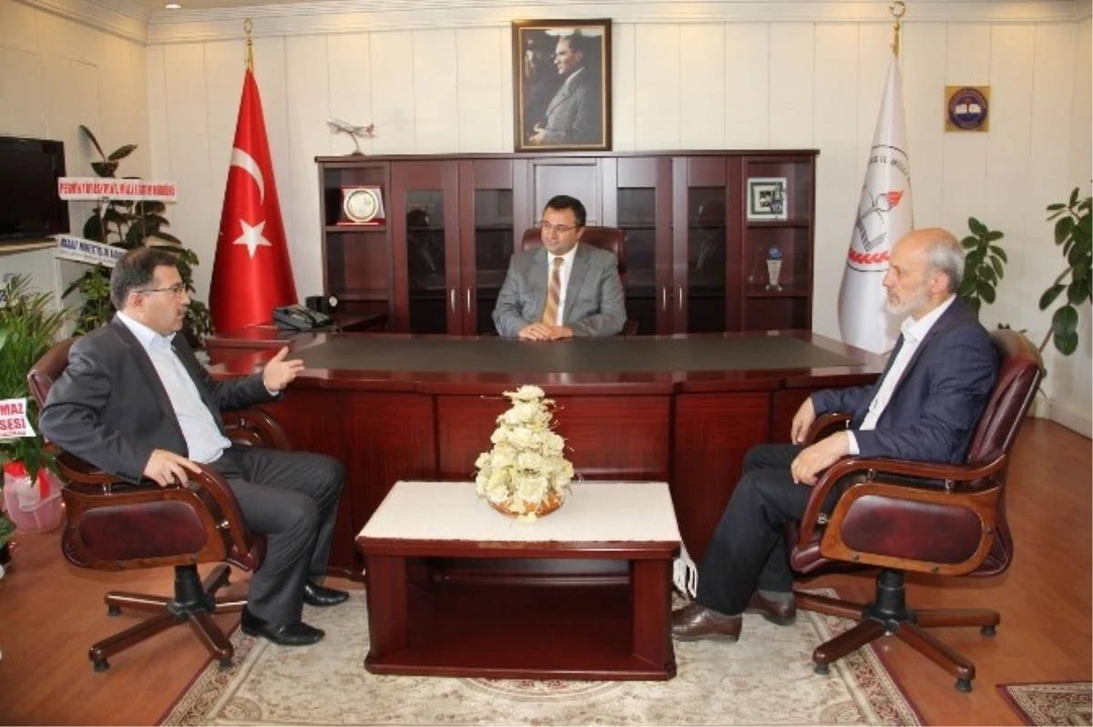 AK Parti İl Başkanı Şahin, Çınar\'a Hayırlı Olsun Ziyaretinde Bulundu