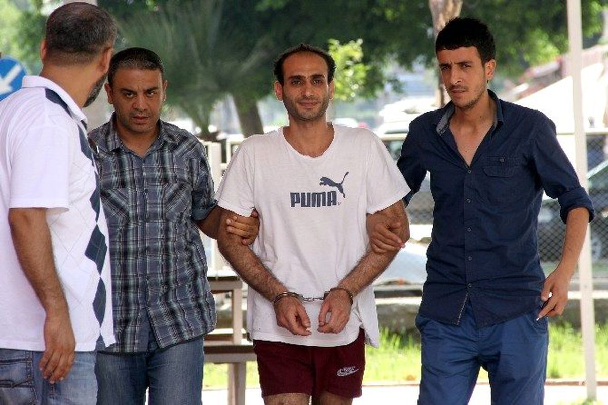 Babasını Öldüren Şizofreni Hastası Adli Tıpa Getirildi