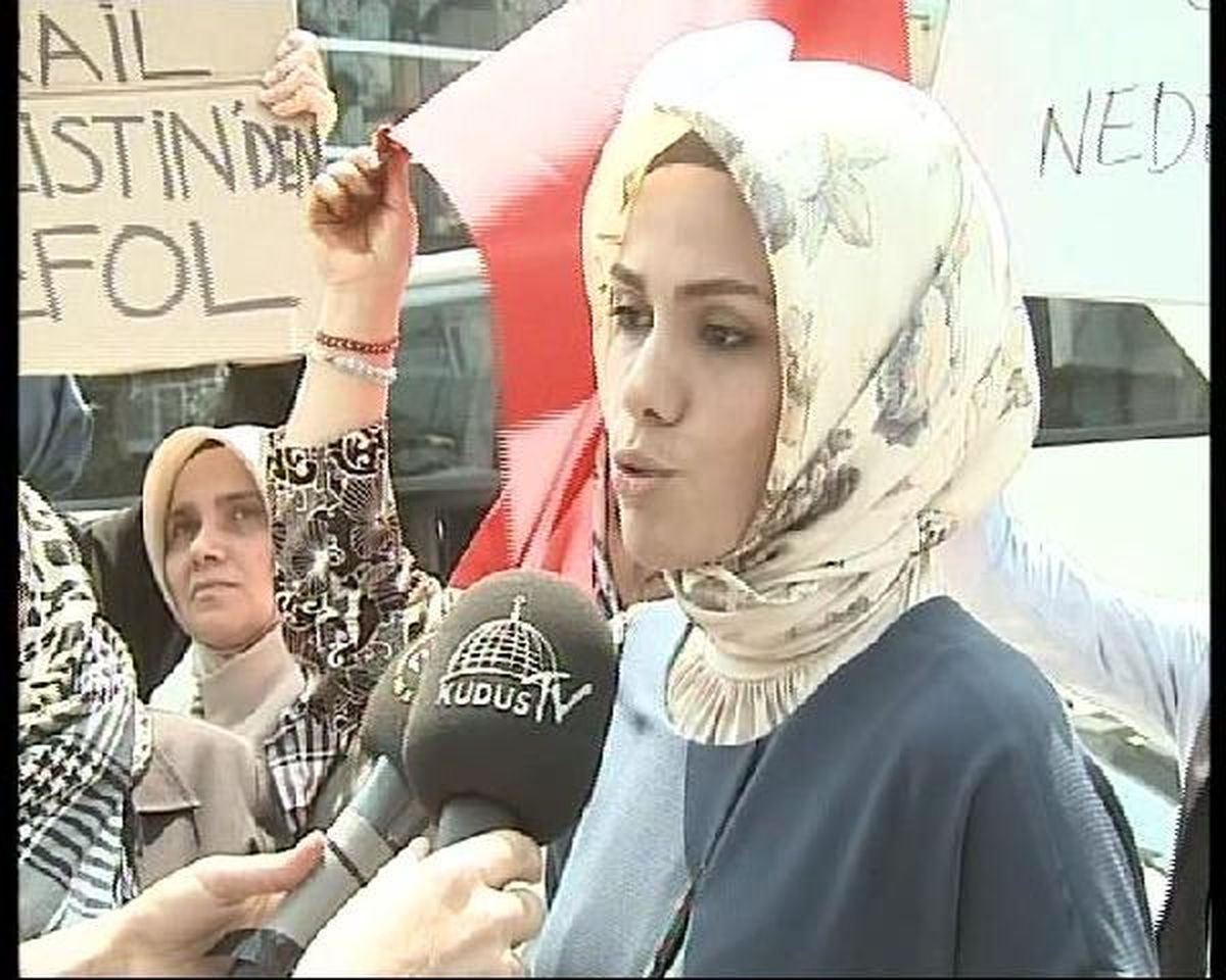 Başbakan\'ın Kızı Esra Albayrak İsrail Protestosuna Katıldı