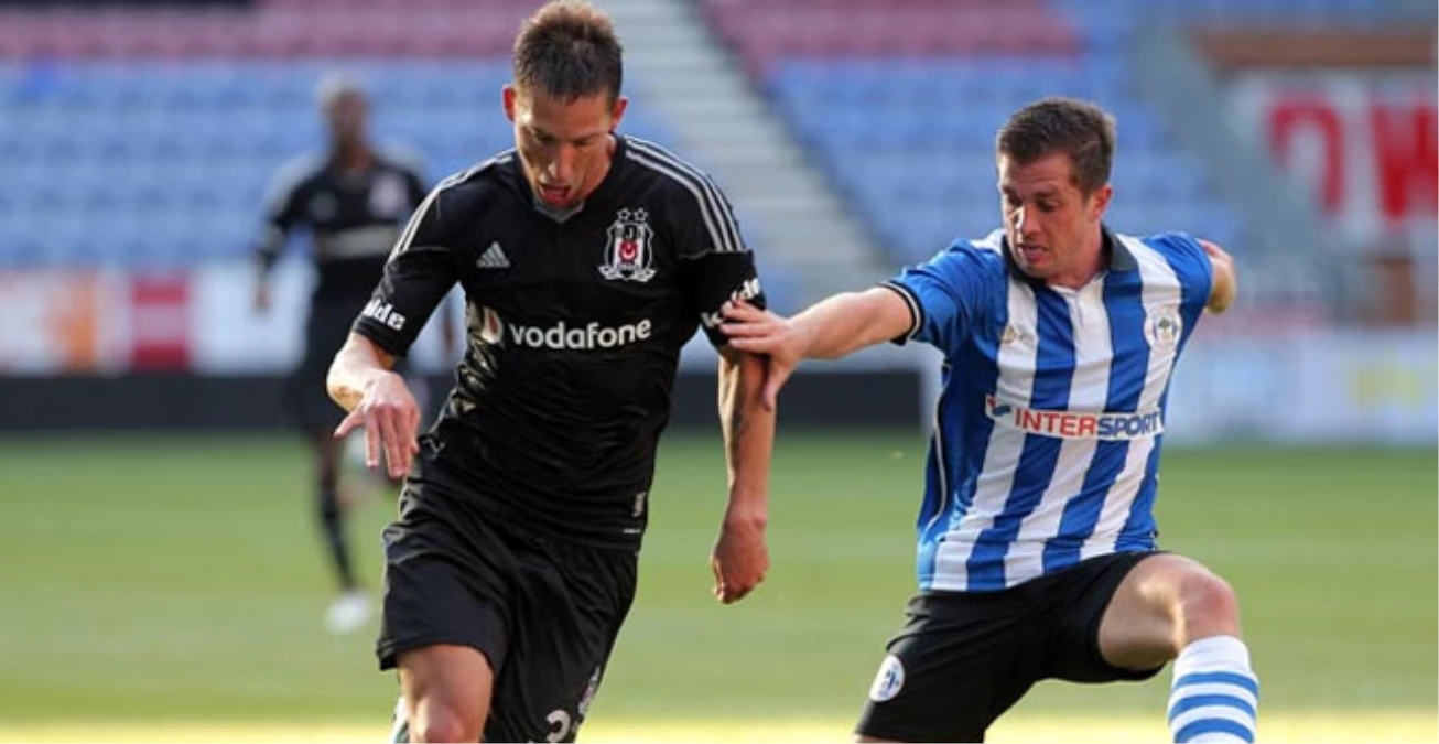 Beşiktaş, Sezonun İlk Hazırlık Maçından 2-1 Mağlup Ayrıldı