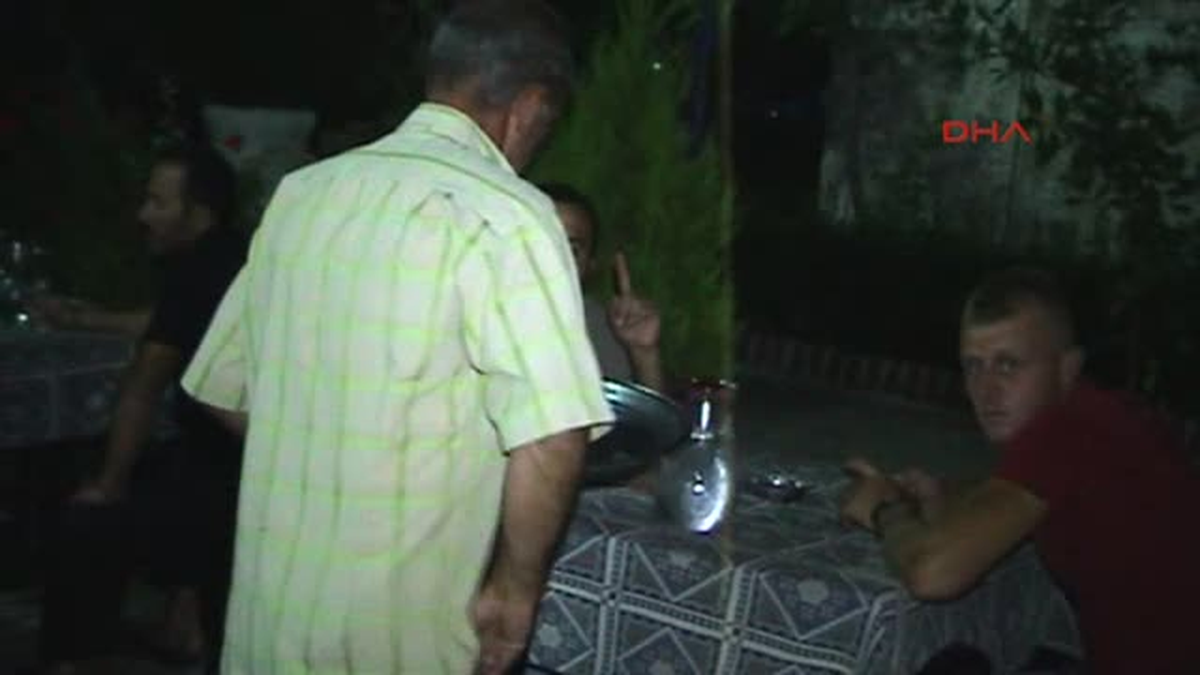 Bu Kahvehanenin Duvarları Farklı