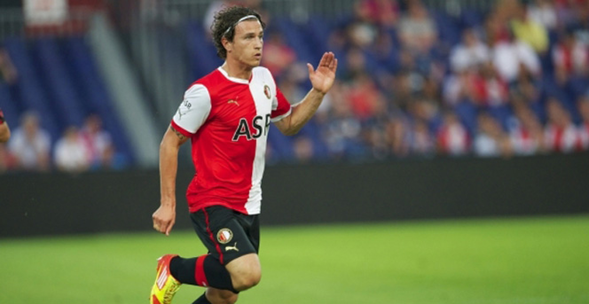 Daryl Janmaat, Newcastle United ile Anlaştı