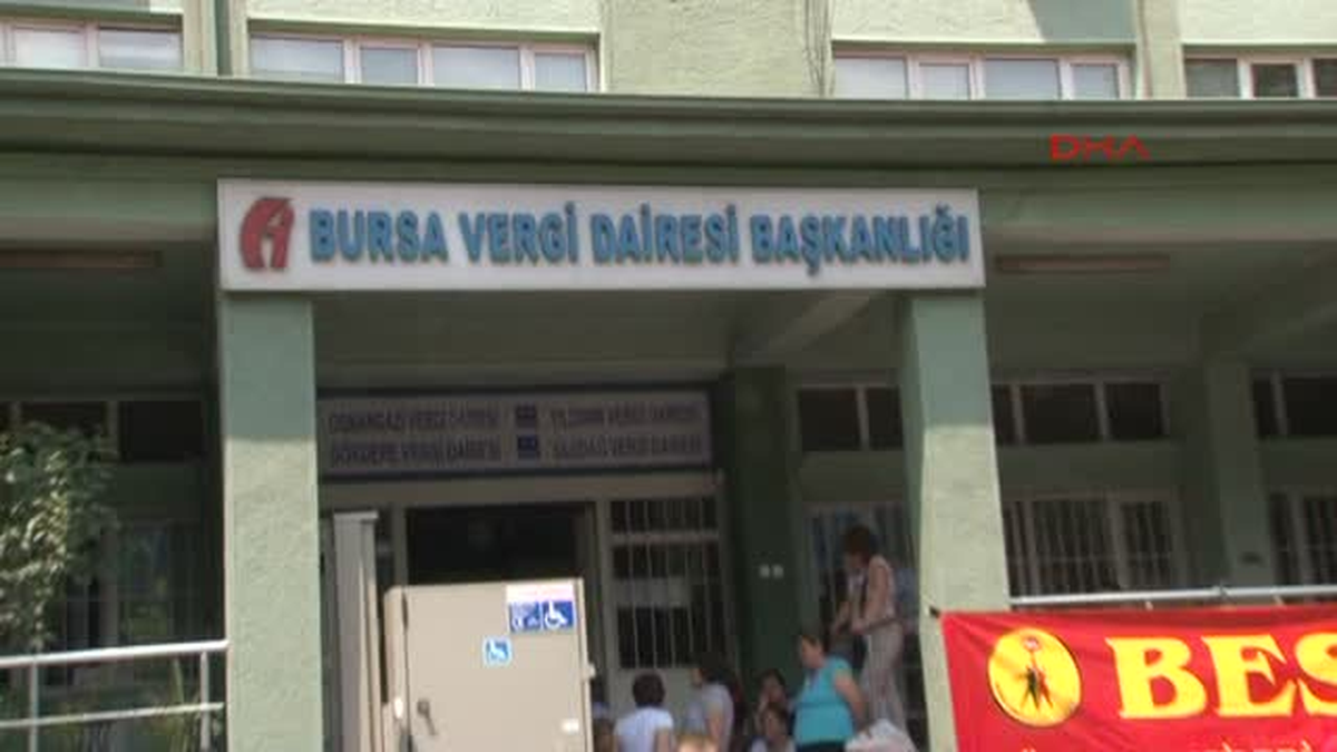 Kamu Çalışanlarından Oturma Eylemi