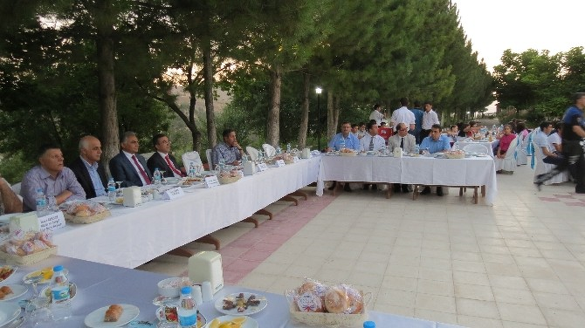 Malatya Emniyetinden Çocuklara İftar