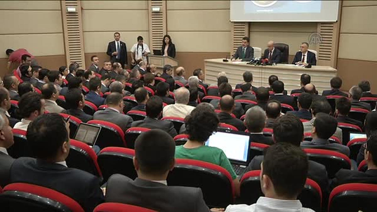 Maliye Bakanı Şimşek, Soruları Yanıtladı
