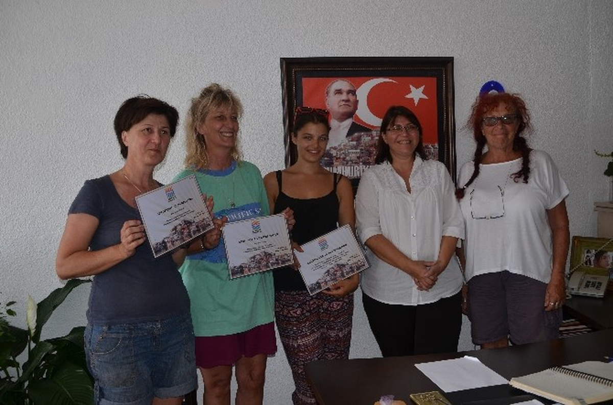 Marmaris\'te Besliyor Almanya\'da Sahiplendiriyorlar