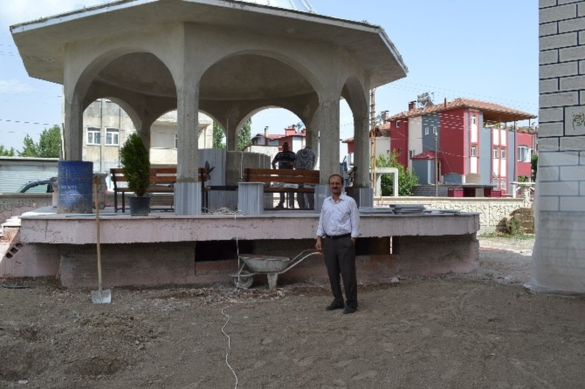 Mevlana Camii\'nin Çevre Düzenlemesi Büyükşehir\'den