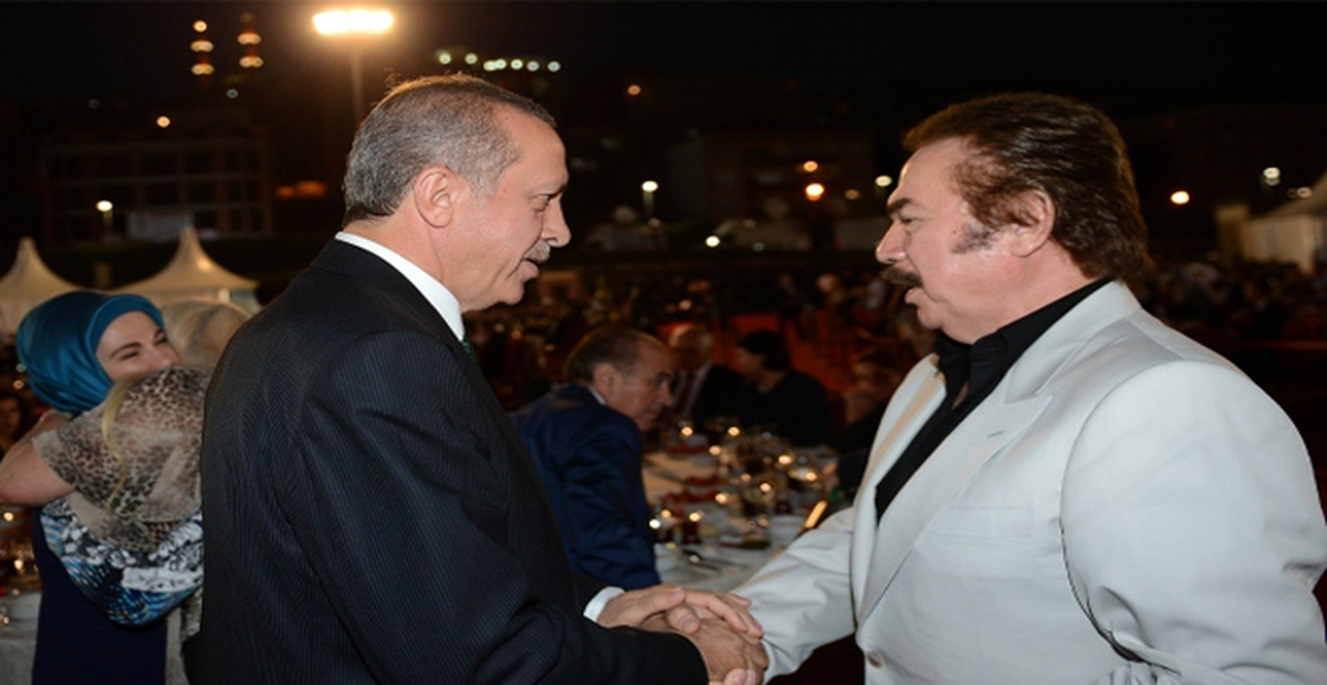 Orhan Gencebay Eleştirilere Cevap Verdi