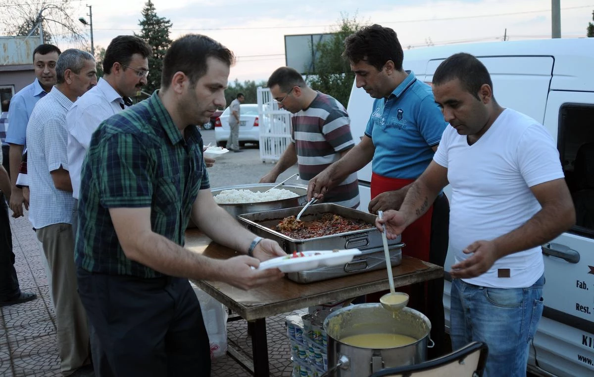 Şehit Madencilerin Yakınlarına İftar