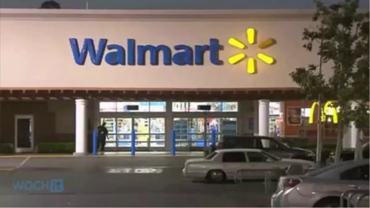 Tracy Morgan Sues Wal-Mart