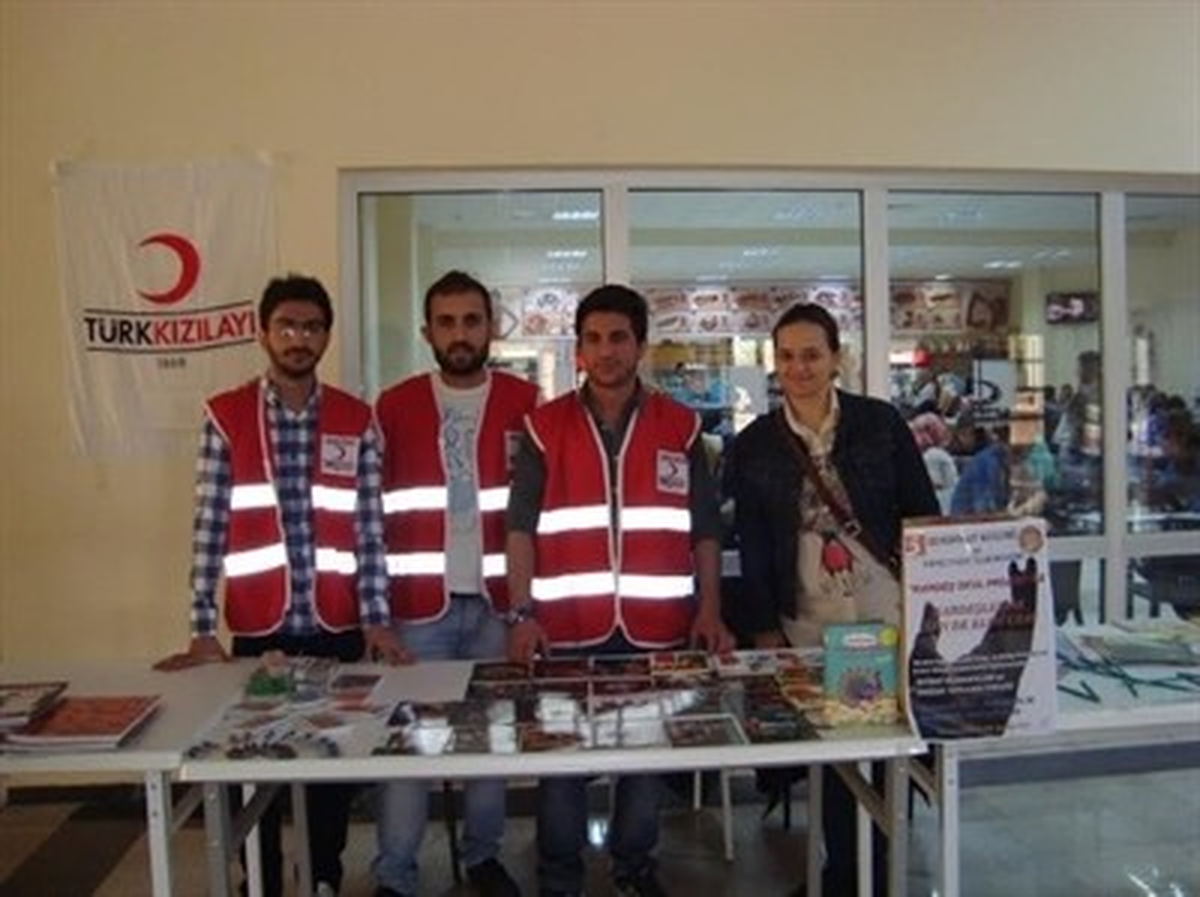 Türk Kızılay\'ı Bilecik Şubesi\'nden İhtiyaç Sahiplerine Kavurma