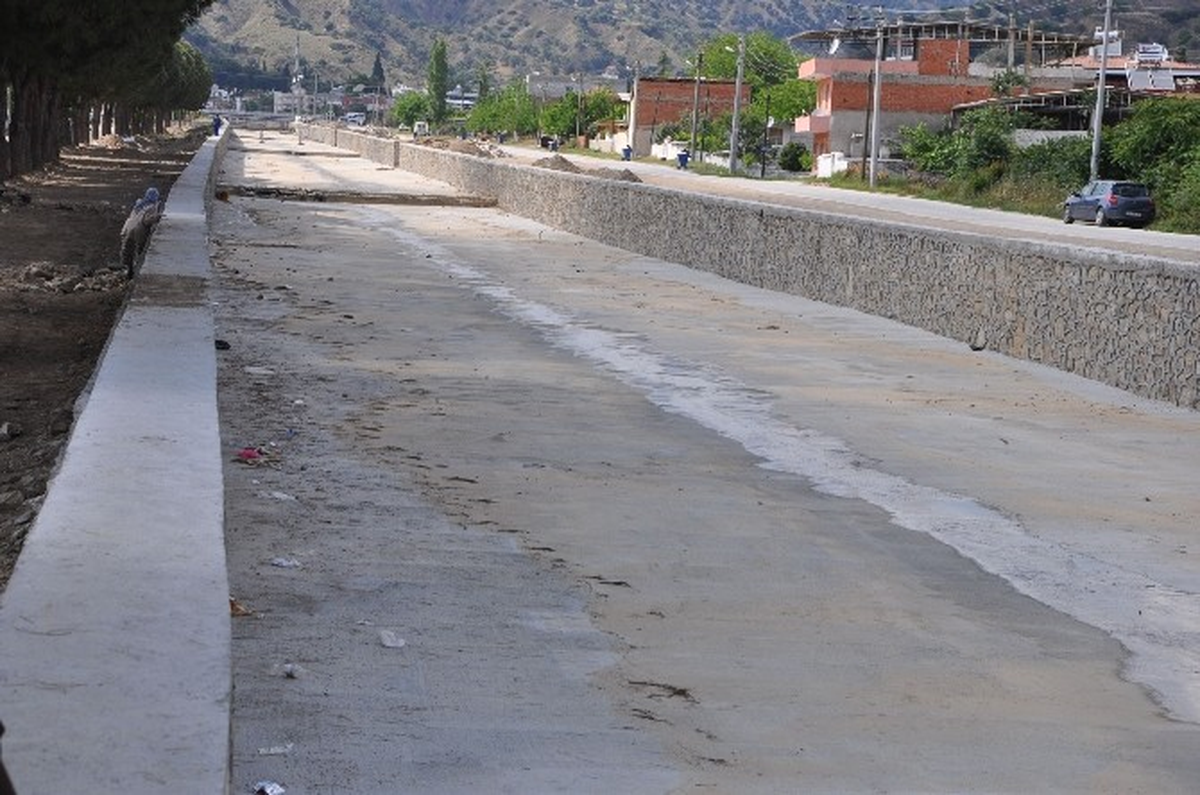 Yağmur Suları Dereköy Deresine Akacak