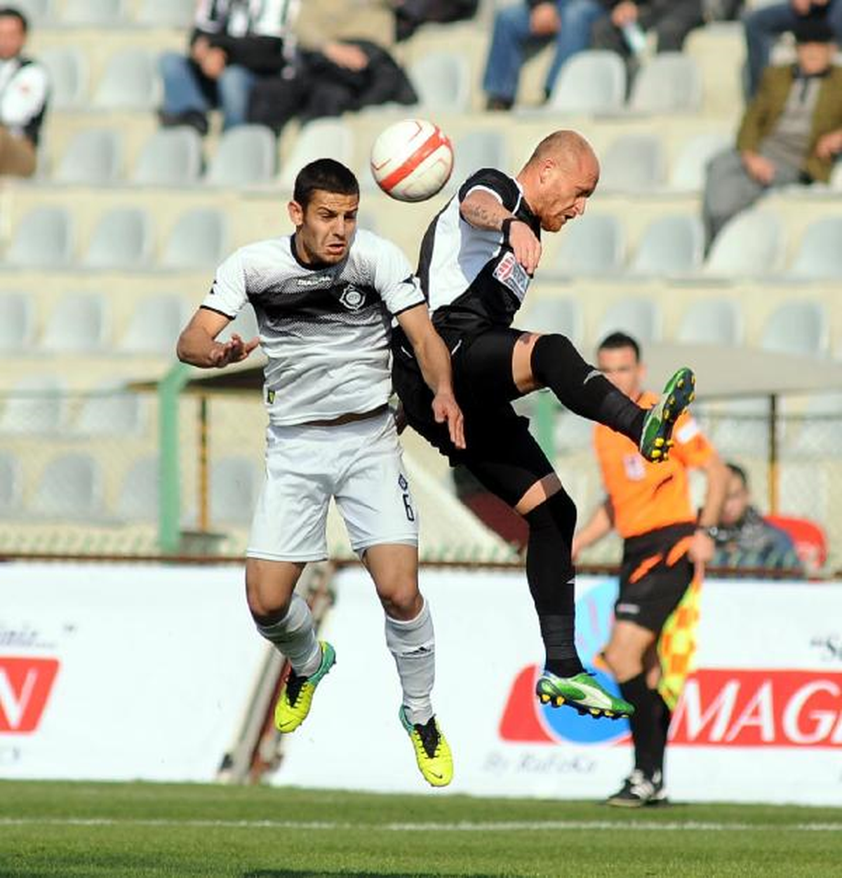 Altay\'da Cihan Krizi