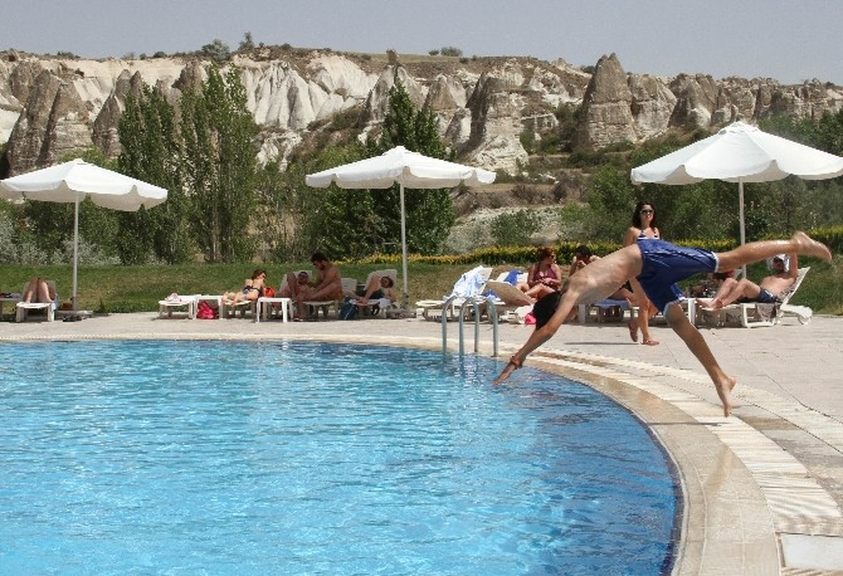 Amaç Aynı Fakat Mekanlar Farklı
