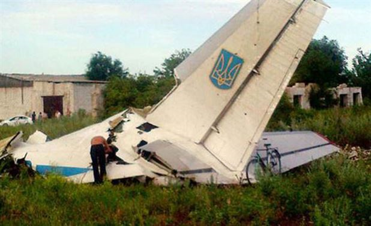 Ayrılıkçılar Düşürülen An-26 Uçağı Müretebatına Karşı Esir Askerlerini İstedi