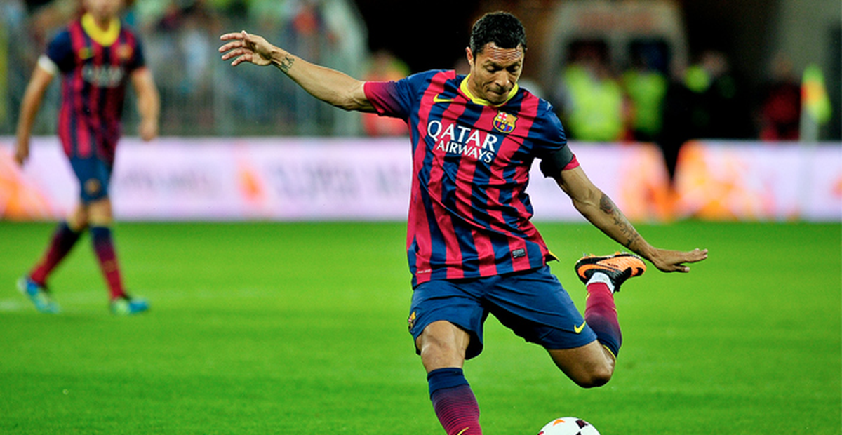 Barcelona\'lı Adriano\'nun Kalp Atışlarında Düzensizlik Tespit Edildi