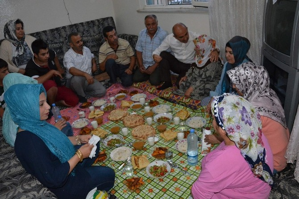 Başkan Kara İftarda Karaca Ailesine Misafir Oldu