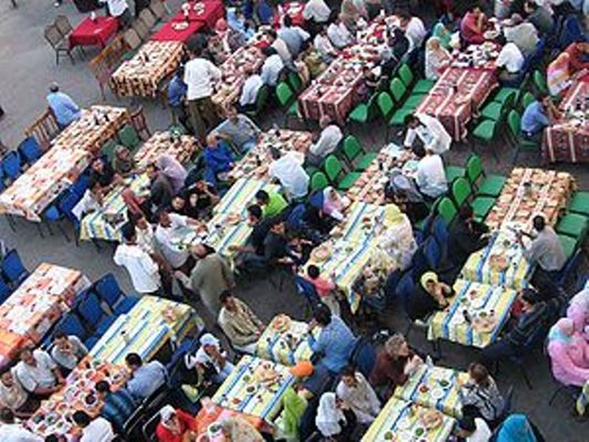 Bosna\'da Şehit Ailelerine İftar Verildi