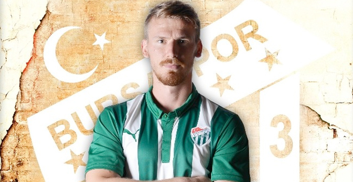 Bursaspor\'un Yeni Sezon Formaları Satışa Çıkıyor