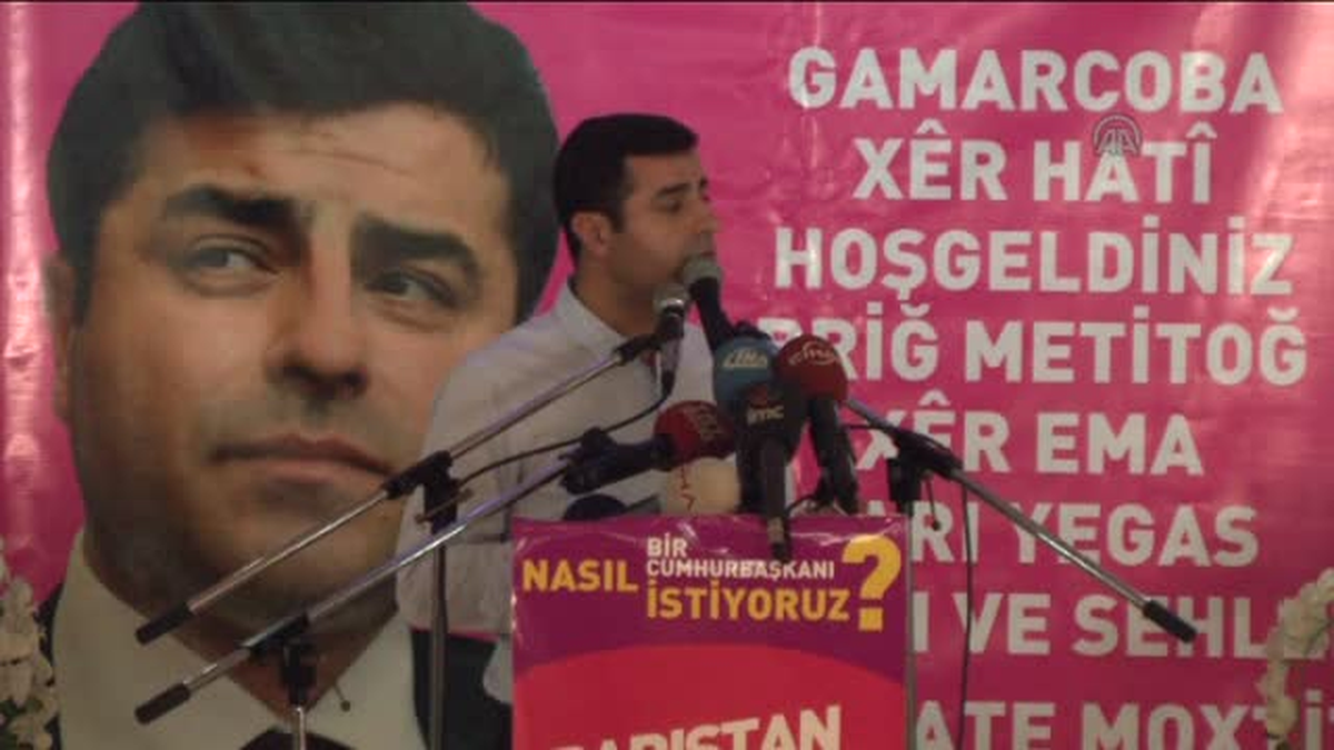 Demirtaş: \'\'Biz halkız, ezilenler olarak biz de bu ülkede varız" -