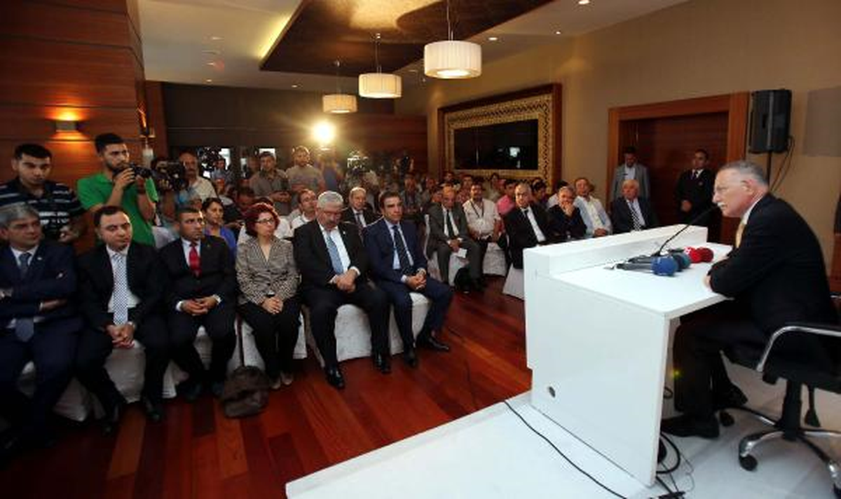 Ekmeleddin İhsanoğlu Gaziantep\'te