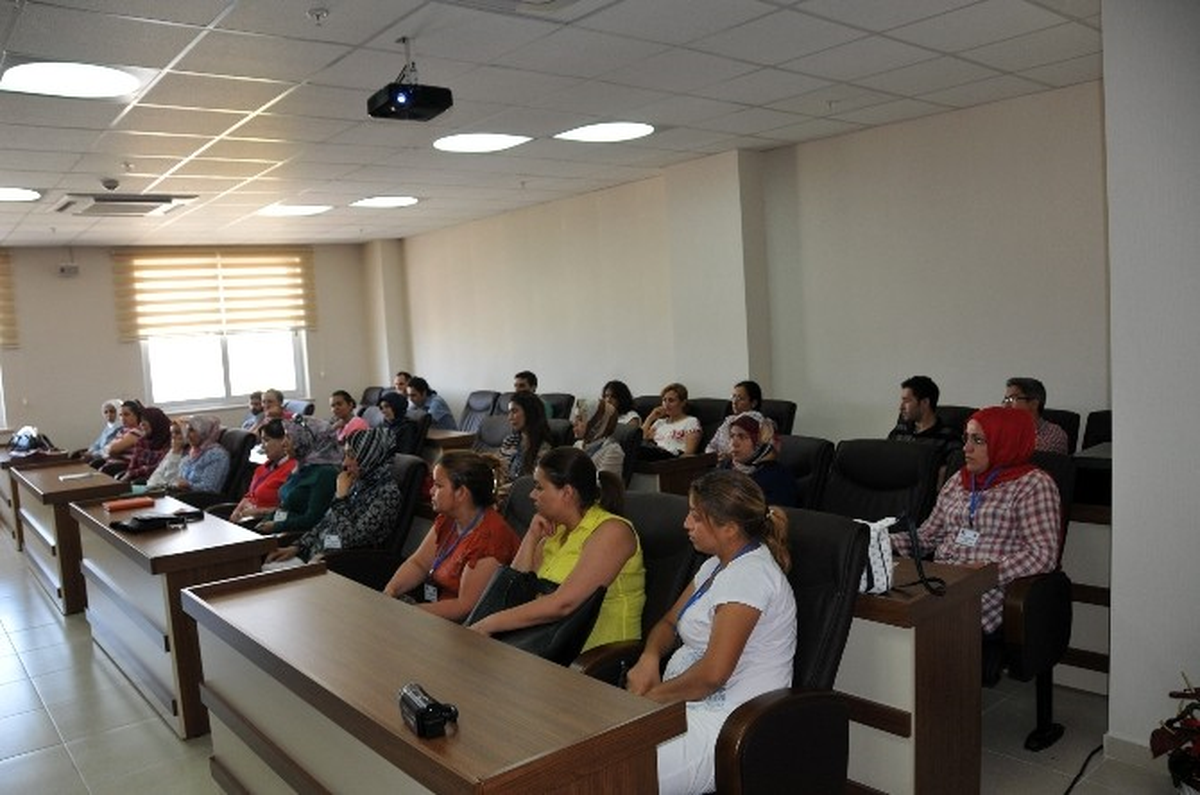 Erdemli Belediyesi\'nde Uygulamalı Girişimcilik Kursu
