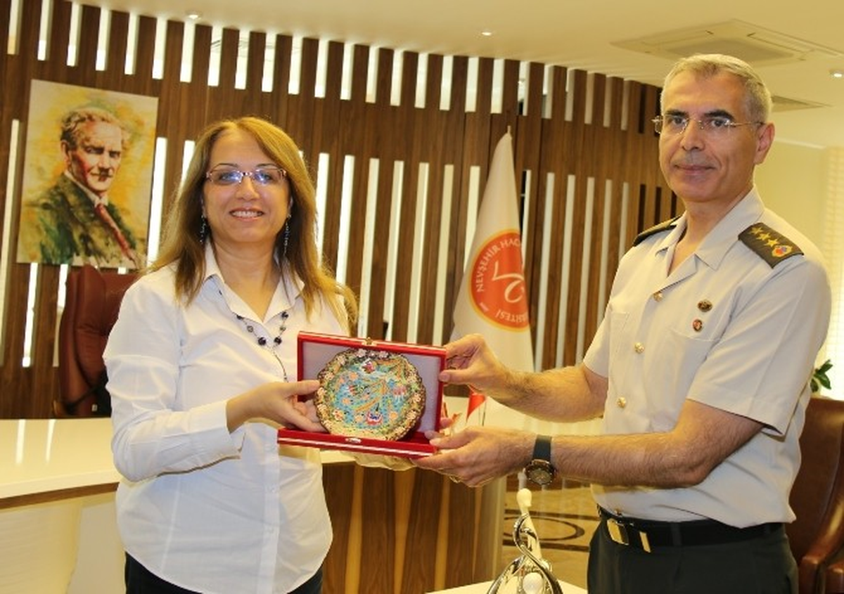 Garnizon Komutanı Veda Ziyaretlerini Sürdürüyor
