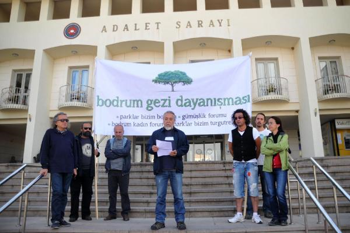 Gezi Davası\'nda 10 Watt\'lık Megafon Savunması