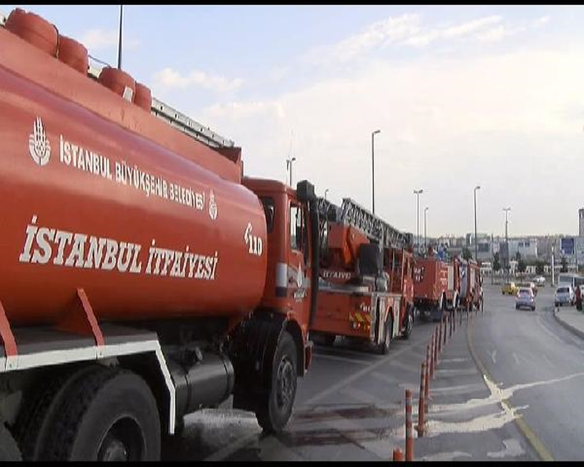 Gümrük ve Ticaret Bölge Müdürlüğü\'nde Yangın