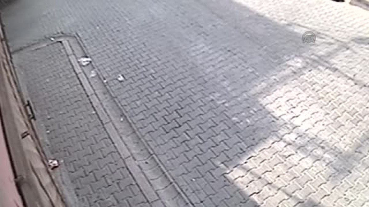 Haraç şebekesinden Suriyeli esnafın iş yerine saldırı iddiası -