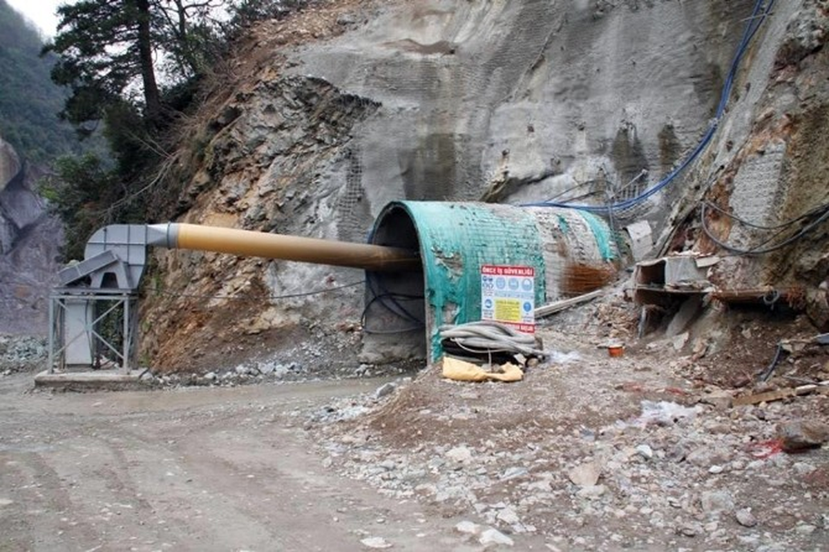 Giresun Dereli\'de HES Tünelinde Çalışan İşçiler Zehirlendi