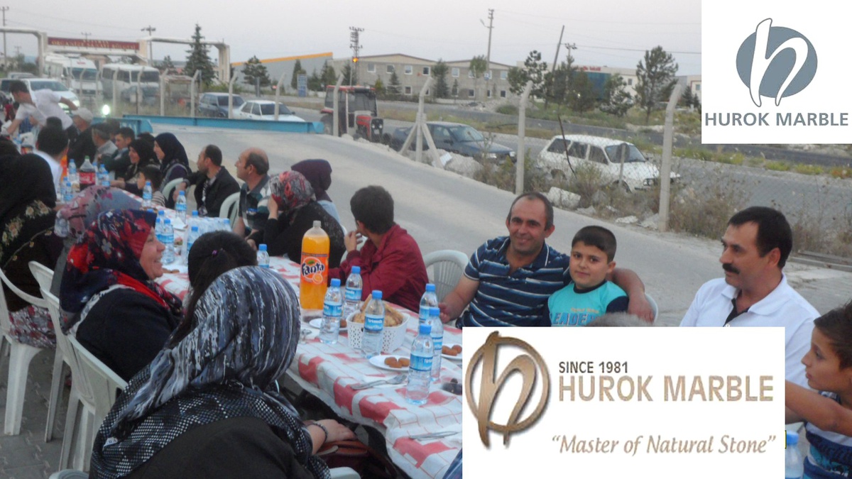 HÜROK MERMER\' den Çalışanlarına Geleneksel İftar Yemeği