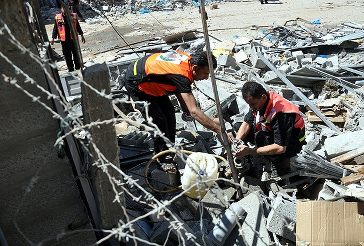 İsrail Yaşlıların Kaldığı Hastaneyi Bombaladı