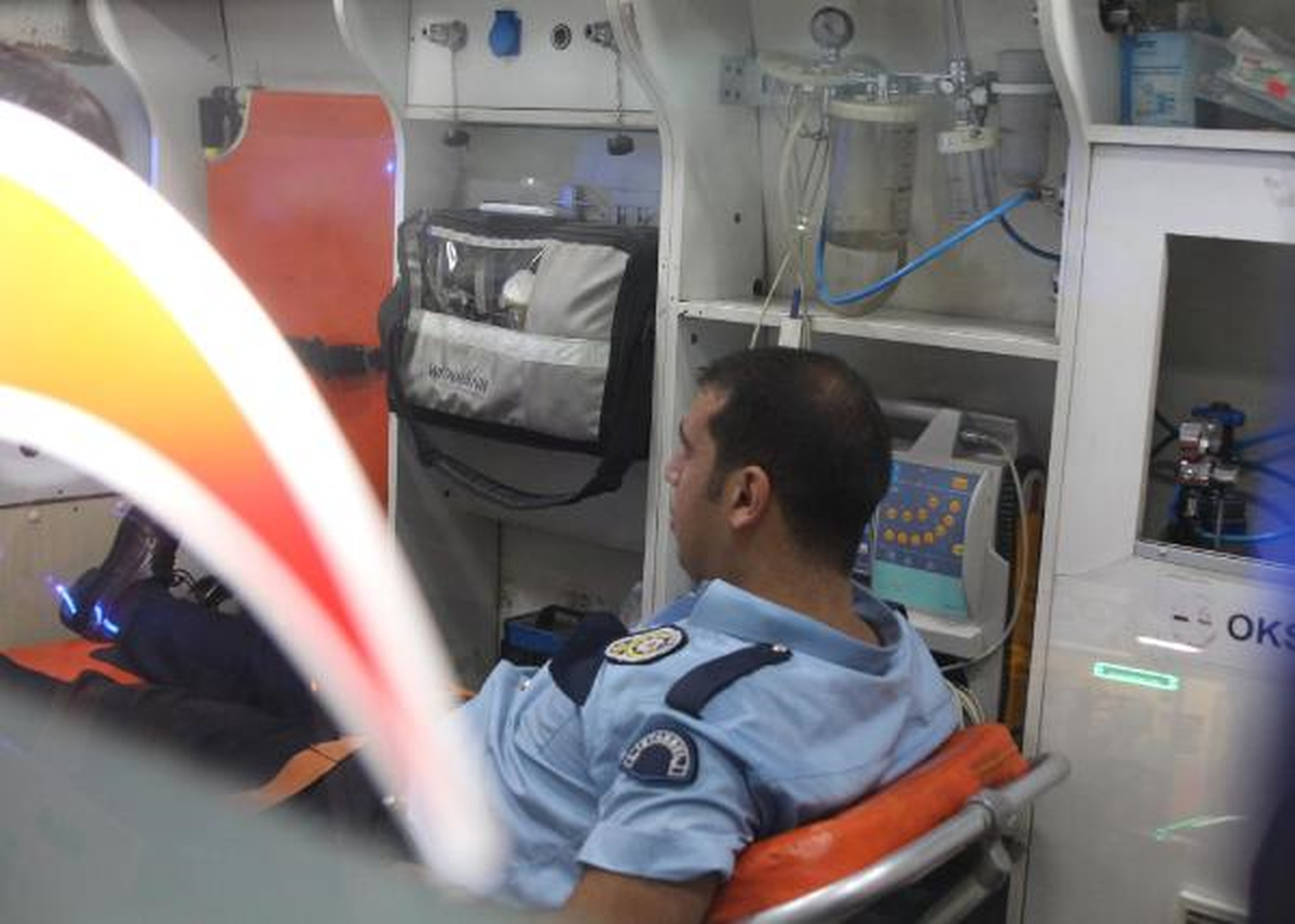 Kartal\'da Polislerin Üzerine Ateş Açıldı; 1 Polis Yaralandı