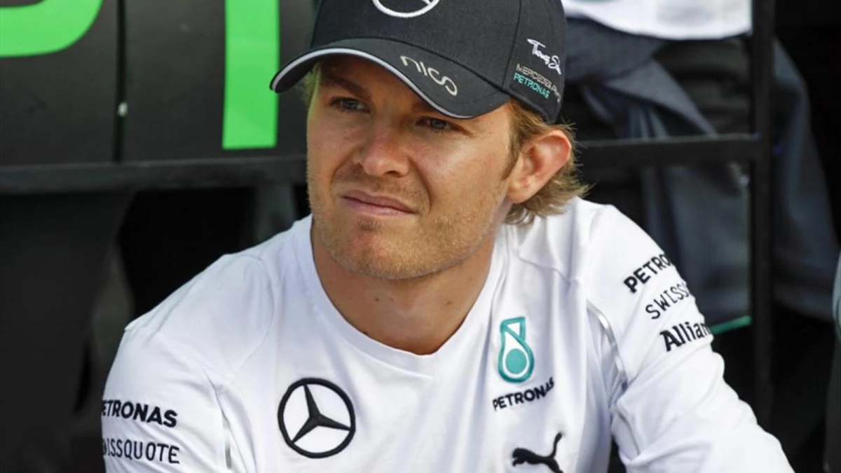 Mercedes, Rosberg\'i Bırakmadı