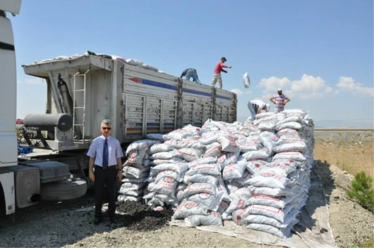 Sandıklı Kaymakamlığı Kömür Dağıtımına Başladı