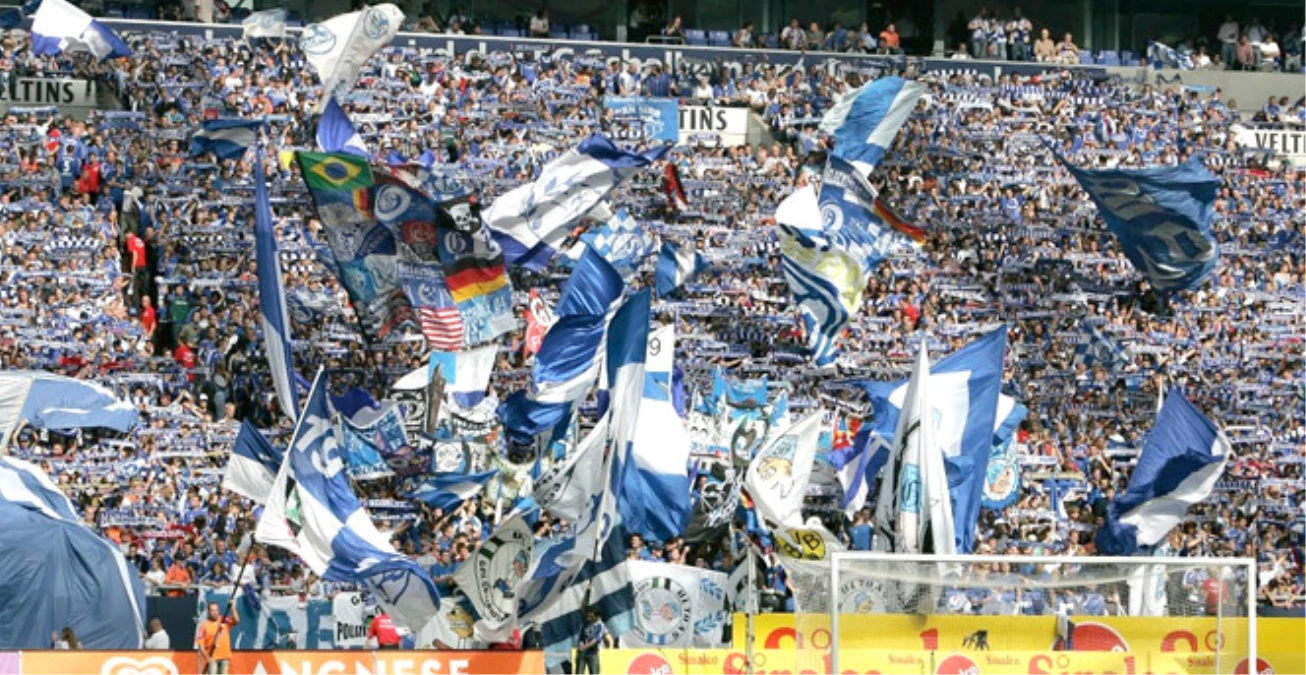 Schalke 04 Taraftarları, Somalı Aileler İçin Yardım Topladı