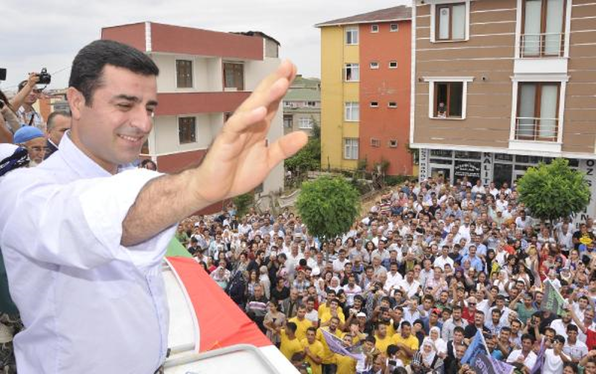 Selahattin Demirtaş; Çankaya\'da Halktan Yana Cumhurbaşkanı Hiç Olmadı