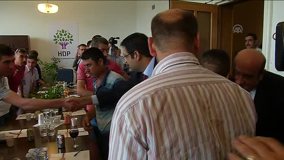 Somalı maden işçileri HDP Grubunu ziyaret etti -