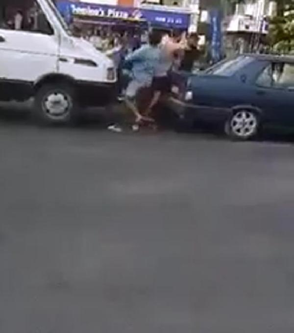 Sürücüler Trafikte Tekme Tokat Kavga Etti