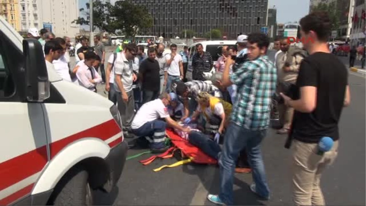 Taksim Meydanı\'nda Akıl Almaz Kaza