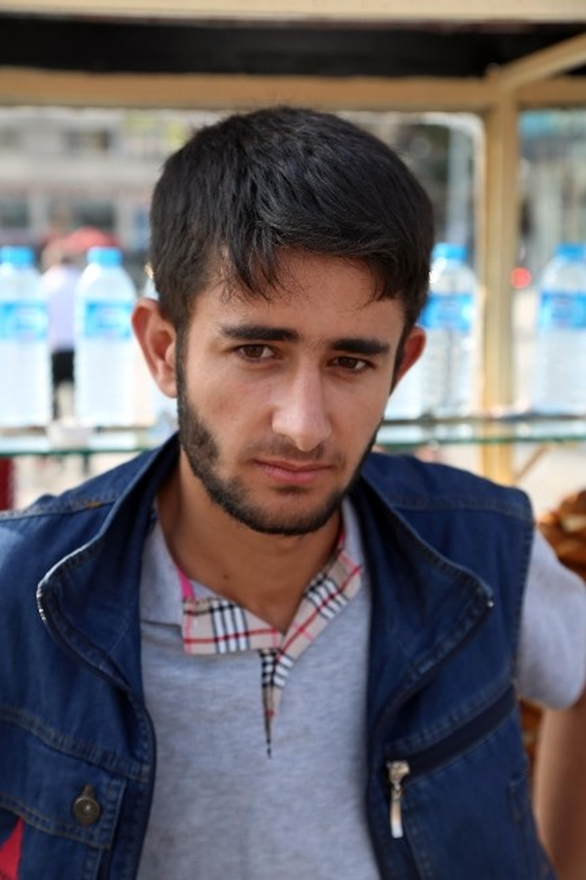Taksim Meydanı\'nda Suriyeli Gence Bıçaklı Saldırı