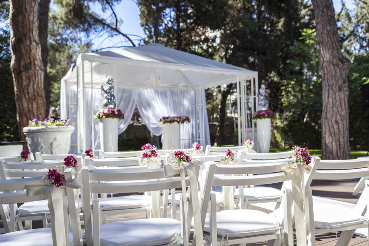 Yaz Davetlerinin Adresi; Dalyan Club
