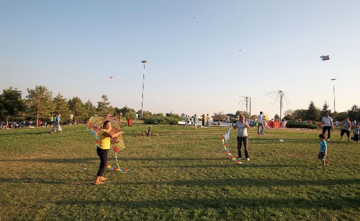 Yazın Dışarıda Fazla Kalmak Risk Oluşturuyor
