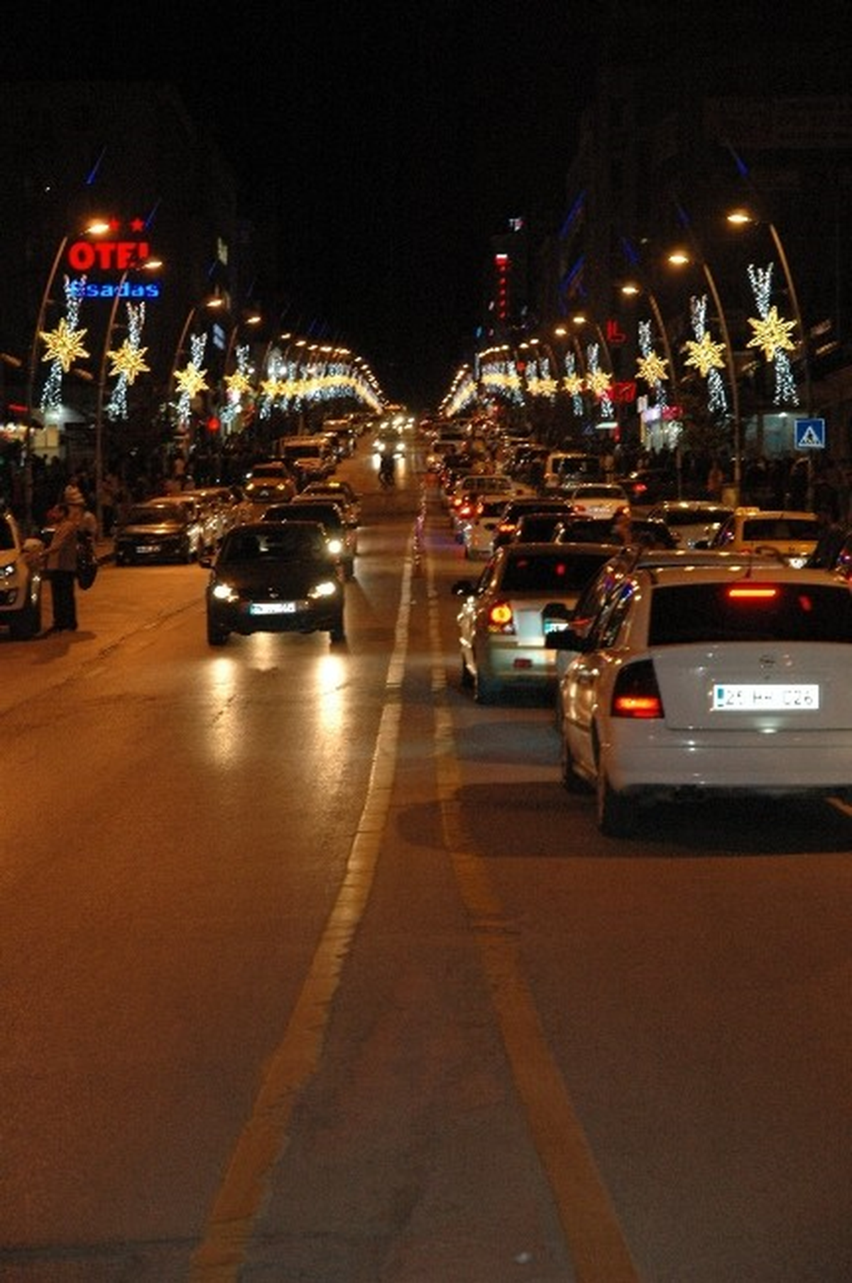 Cumhuriyet Caddesi İftardan Sonra Trafiğe Kapatılacak