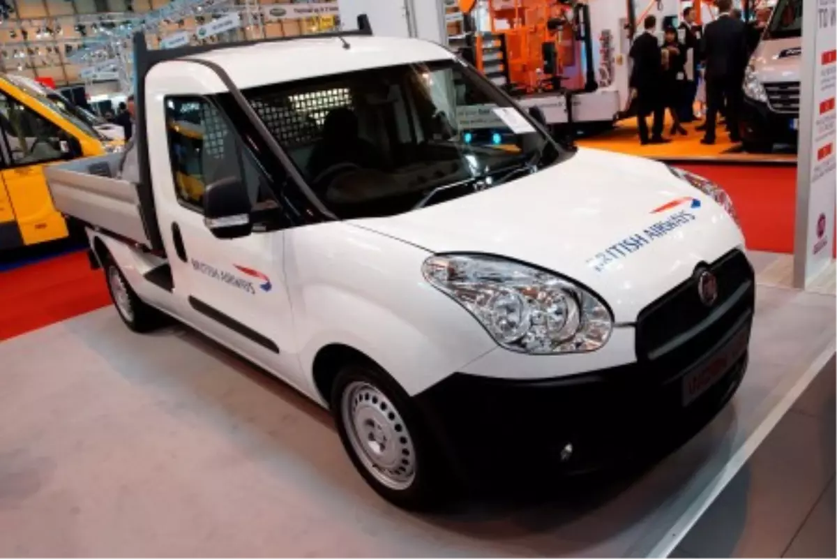 Fiat Doblo Cargo ve Fiorino, İngiltere'de İki Ödül Kazandı