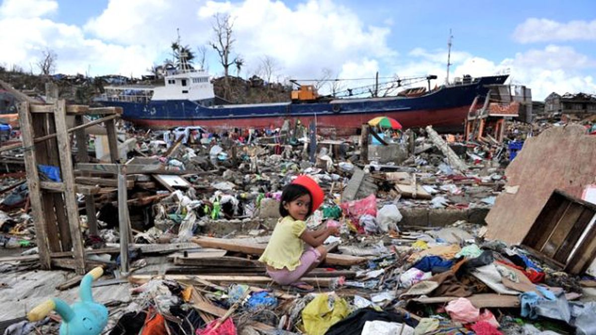Filipinler\'deki Rammasun Tayfunu