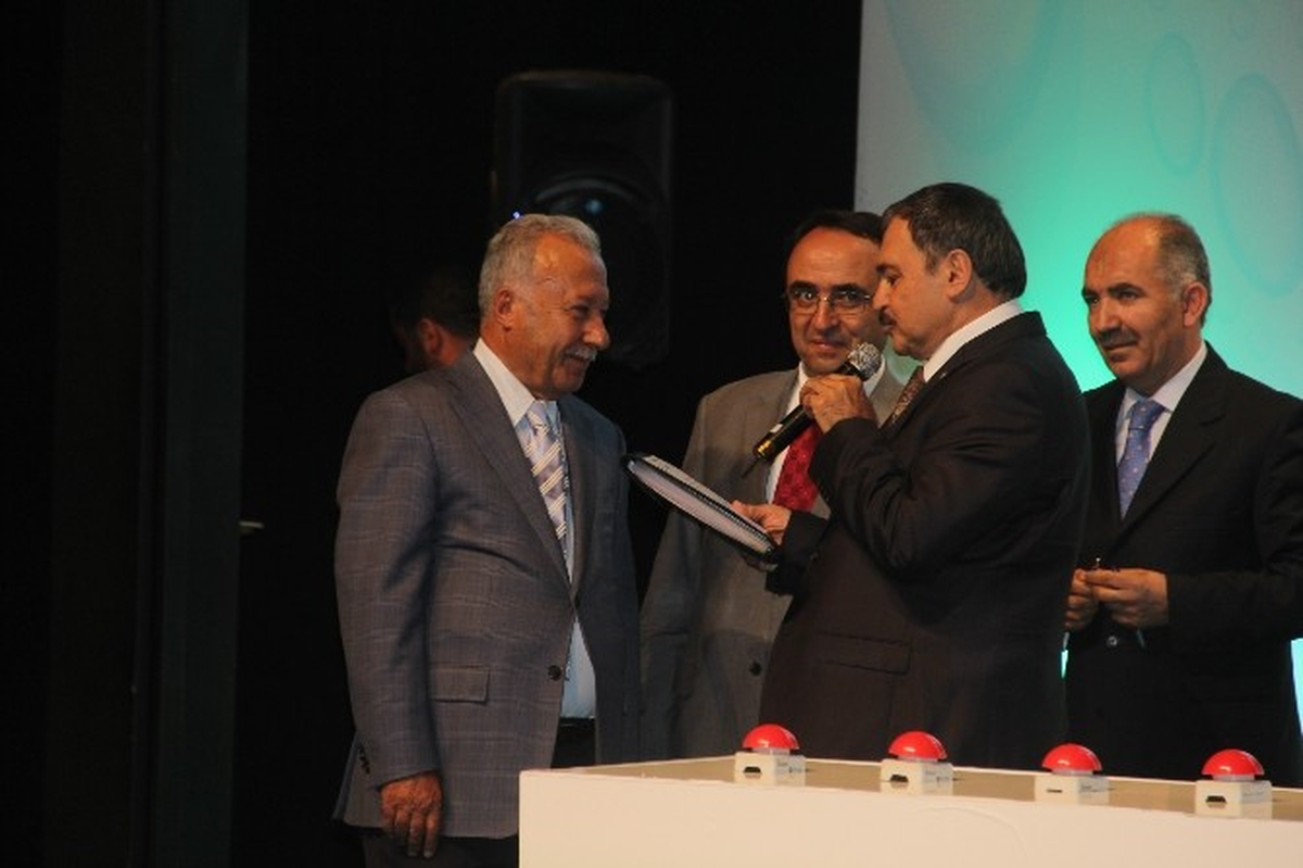 Bakan Eroğlu Iğdır\'da 12 Tesisin Temelini Attı