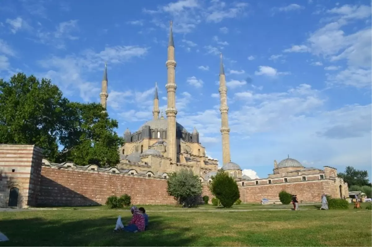 Çerkezköylüler Edirne\'de Tarihe Tanıklık Etti